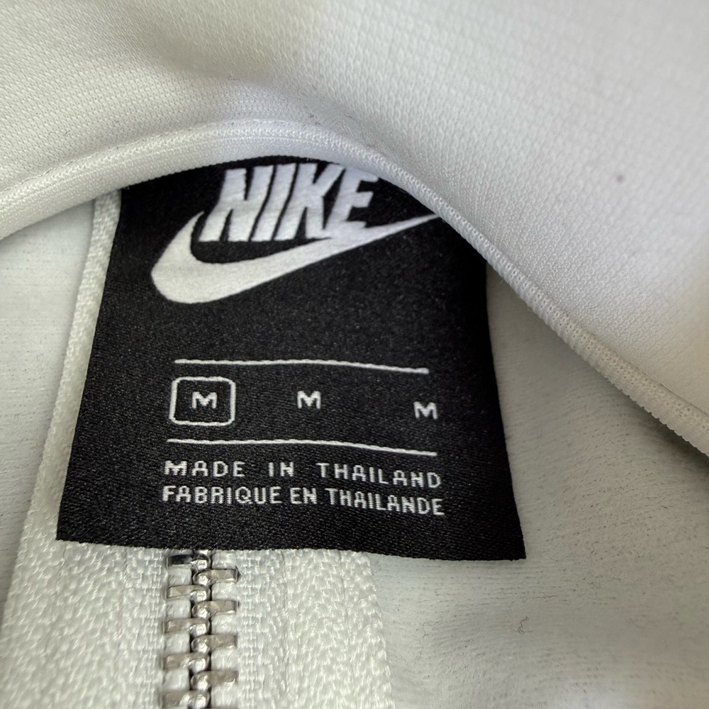 Nike Men’s Colorblock Track Jacket in Gray, White & Black Size Medium - Picture 6 of 6